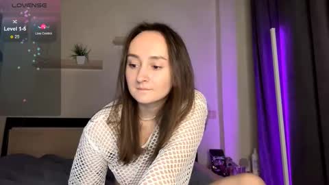 Snapshot of eva_elfis chatting on September 16, 2025, 9:27 pm Eva online show from September 16, 2025, 9:27 pm