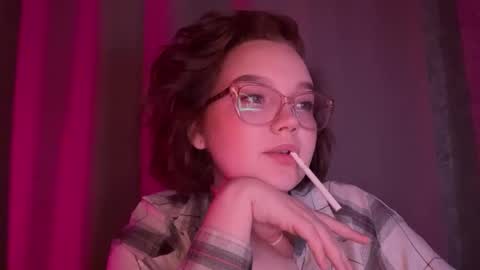 Snapshot of eva_kittenn chatting on November 19, 2025, 12:54 am eva_kittenn online show from November 19, 2025, 12:54 am