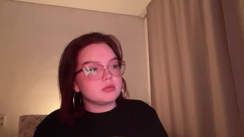 Snapshot of eva_kittenn chatting on February 12, 2026, 2:56 pm eva_kittenn online show from February 12, 2026, 2:56 pm