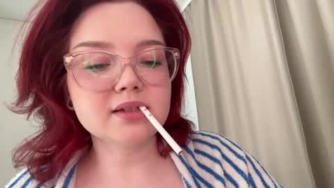 Snapshot of eva_kittenn chatting on June 13, 2026, 1:31 pm eva_kittenn online show from June 13, 2026, 1:31 pm
