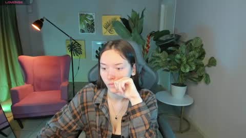 Snapshot of eva_leeee chatting on June 29, 2026, 5:03 am Eva online show from June 29, 2026, 5:03 am
