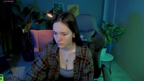 Snapshot of eva_leeee chatting on July 16, 2026, 5:13 am Eva online show from July 16, 2026, 5:13 am