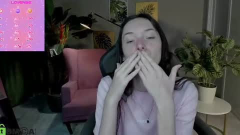 Snapshot of eva_leeee chatting on July 22, 2026, 4:59 am Eva online show from July 22, 2026, 4:59 am