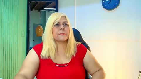 eva_love49 online show from March 13, 2026, 6:58 pm