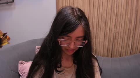 Snapshot of eva_macalliter chatting on January 4, 2025, 9:21 am Angelinne online show from January 4, 2025, 9:21 am