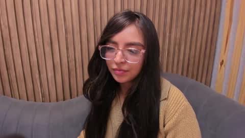 Snapshot of eva_macalliter chatting on January 22, 2025, 9:35 am Angelinne online show from January 22, 2025, 9:35 am