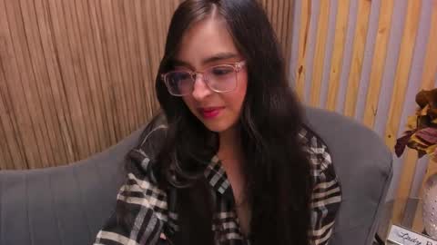 Snapshot of eva_macalliter chatting on February 20, 2025, 2:40 am Angelinne online show from February 20, 2025, 2:40 am