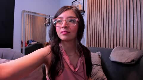 Snapshot of eva_macalliter chatting on September 20, 2025, 11:33 am Angelinne online show from September 20, 2025, 11:33 am