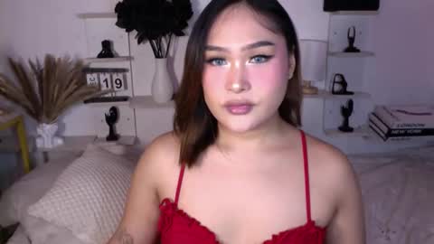 Queen Eva Mazikeen online show from December 21, 2025, 6:15 pm