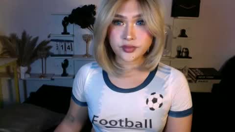 Snapshot of eva_mazikeen69 chatting on May 14, 2026, 4:03 pm Queen Eva Mazikeen online show from May 14, 2026, 4:03 pm