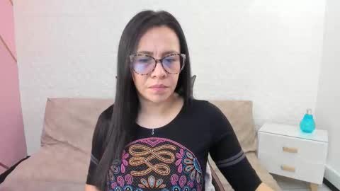 Snapshot of eva_mermaid chatting on October 27, 2025, 2:21 pm Eva online show from October 27, 2025, 2:21 pm