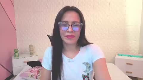 Eva  online show from June 12, 2026, 3:22 pm