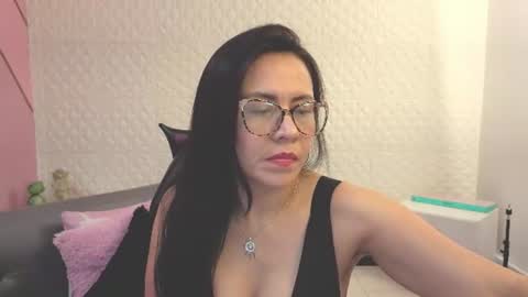 Eva  online show from June 13, 2026, 3:21 pm