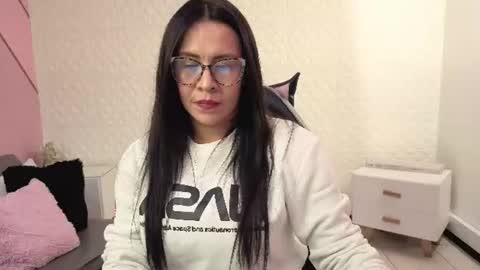 Eva  online show from June 26, 2026, 2:21 pm