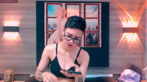 Snapshot of eva_monwalker chatting on October 18, 2025, 12:06 pm Eva cute online show from October 18, 2025, 12:06 pm