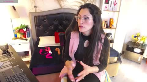 Eva Notty  online show from February 28, 2025, 1:36 pm