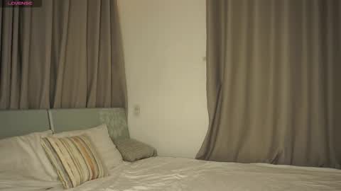 Snapshot of eva_pixie chatting on October 13, 2025, 3:34 pm Eva online show from October 13, 2025, 3:34 pm