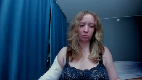 Snapshot of eva_rikchter chatting on July 4, 2026, 8:04 pm Ice Goddess online show from July 4, 2026, 8:04 pm