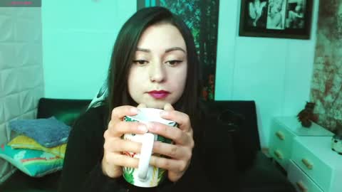 Eva online show from April 28, 2026, 3:17 pm