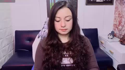 Snapshot of eva_rosell chatting on June 16, 2026, 3:25 pm Eva online show from June 16, 2026, 3:25 pm