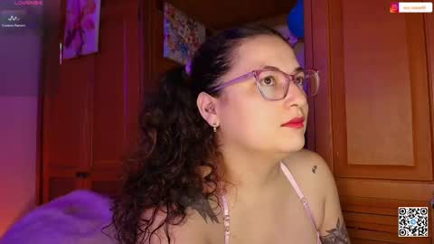 Snapshot of eva_rosse69 chatting on May 17, 2026, 12:01 pm Eva online show from May 17, 2026, 12:01 pm