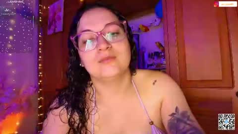 Snapshot of eva_rosse69 chatting on June 10, 2026, 12:04 pm Eva online show from June 10, 2026, 12:04 pm