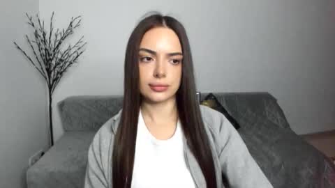 Eva online show from March 23, 2026, 5:17 pm