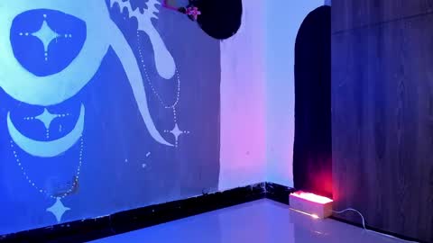 Snapshot of eva_sanderslee chatting on December 7, 2024, 6:32 am Eva online show from December 7, 2024, 6:32 am