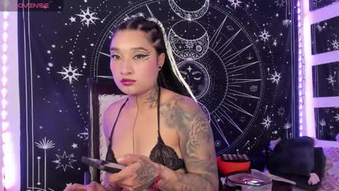 Snapshot of eva_sanderslee chatting on September 23, 2025, 6:49 am Eva online show from September 23, 2025, 6:49 am