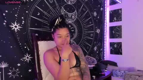 Snapshot of eva_sanderslee chatting on October 5, 2025, 8:45 am Eva online show from October 5, 2025, 8:45 am