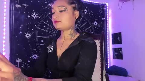 Snapshot of eva_sanderslee chatting on November 22, 2025, 8:46 am Eva online show from November 22, 2025, 8:46 am