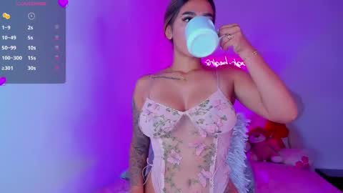 Snapshot of eva_shinee_ chatting on February 11, 2025, 10:15 am Eva Shinee online show from February 11, 2025, 10:15 am