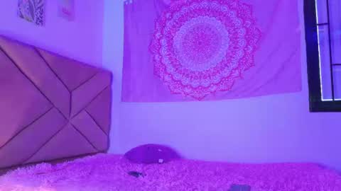 Snapshot of eva_sin18 chatting on July 16, 2026, 7:20 pm Eva Sin online show from July 16, 2026, 7:20 pm