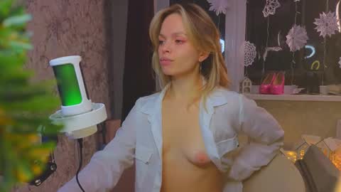 Hi there i am Eva and i wish create a nice community with you so join my Ticket Show for more pleasure online show from December 22, 2025, 1:30 pm