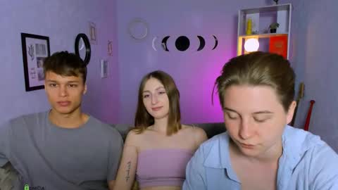 Snapshot of eva_smiith_ chatting on September 10, 2025, 5:51 am Eva online show from September 10, 2025, 5:51 am