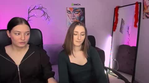 Snapshot of eva_smiith_ chatting on November 20, 2025, 8:58 am Eva online show from November 20, 2025, 8:58 am