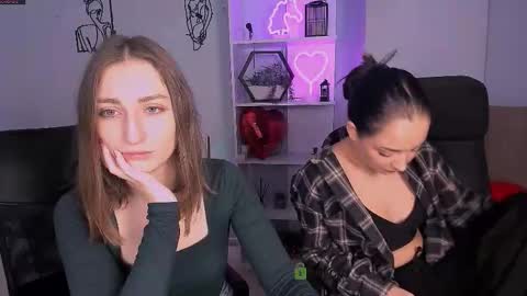 Snapshot of eva_smiith_ chatting on November 28, 2025, 7:22 am Eva online show from November 28, 2025, 7:22 am