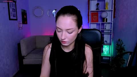 Snapshot of eva_smiith_ chatting on June 2, 2026, 5:42 am Eva online show from June 2, 2026, 5:42 am