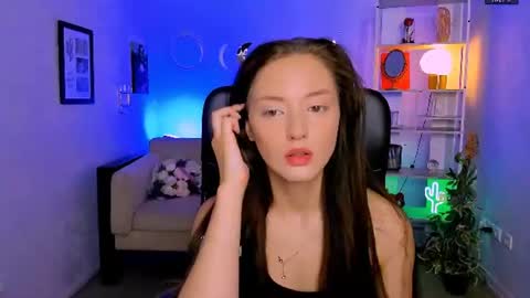 Snapshot of eva_smiith_ chatting on June 22, 2026, 5:37 am Eva online show from June 22, 2026, 5:37 am
