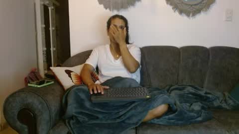 eva_stark57 online show from April 24, 2026, 2:25 am