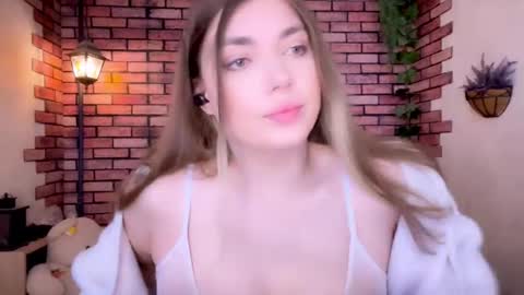 Eva online show from March 6, 2026, 8:33 am