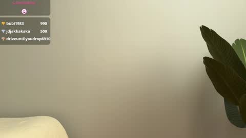 Hello Im Eva online show from May 15, 2026, 5:47 am