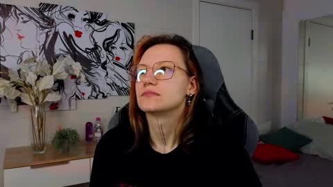 eva_vils online show from January 29, 2025, 4:08 pm