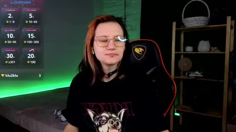 eva_vils online show from January 30, 2025, 4:45 pm