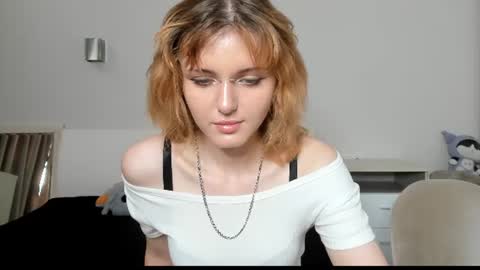Snapshot of eva_vv chatting on June 15, 2026, 6:26 am Eva online show from June 15, 2026, 6:26 am