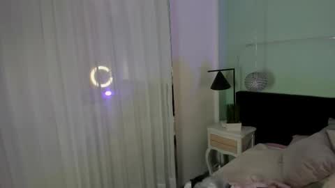 julieth online show from September 18, 2025, 1:24 pm