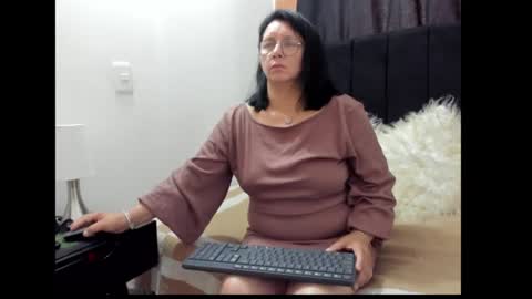 Eva online show from January 5, 2025, 3:13 pm