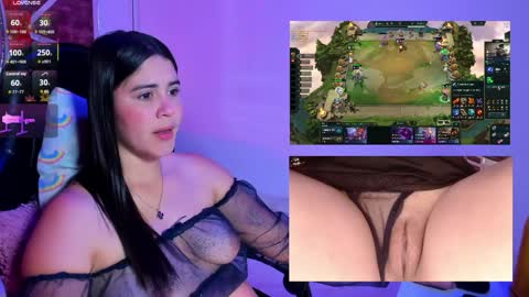 Snapshot of evabloom_ chatting on April 1, 2026, 9:34 pm EvaBloom online show from April 1, 2026, 9:34 pm
