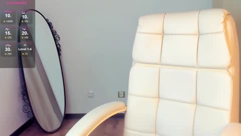 Snapshot of evacadooo chatting on January 18, 2025, 5:31 am Eva online show from January 18, 2025, 5:31 am