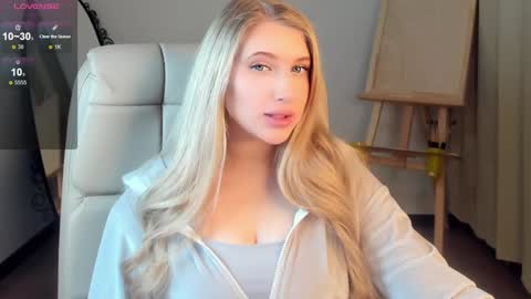 Snapshot of evacadooo chatting on January 19, 2025, 2:47 am Eva online show from January 19, 2025, 2:47 am